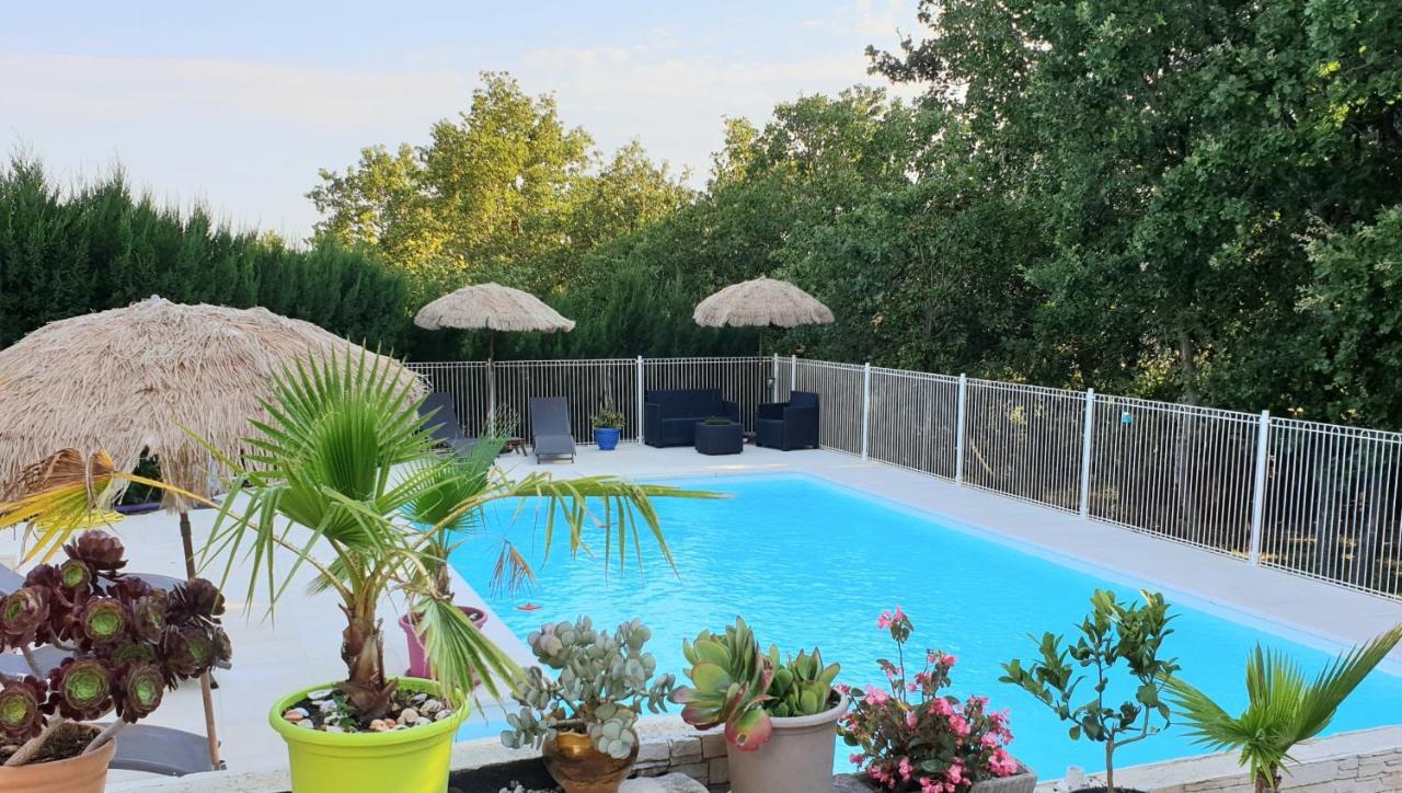Le Clos Du Grand Chene - Gites 4 Etoiles - Saint-Marcel-d'Ardeche المظهر الخارجي الصورة