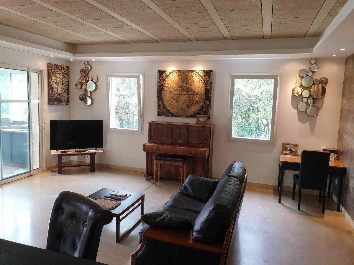 Le Clos Du Grand Chene - Gites 4 Etoiles - Saint-Marcel-d'Ardeche المظهر الخارجي الصورة